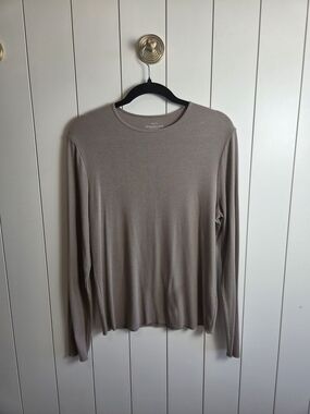 Abercrombie & Fitch women's Long-Sleeve Crewneck Shirt - Taupe